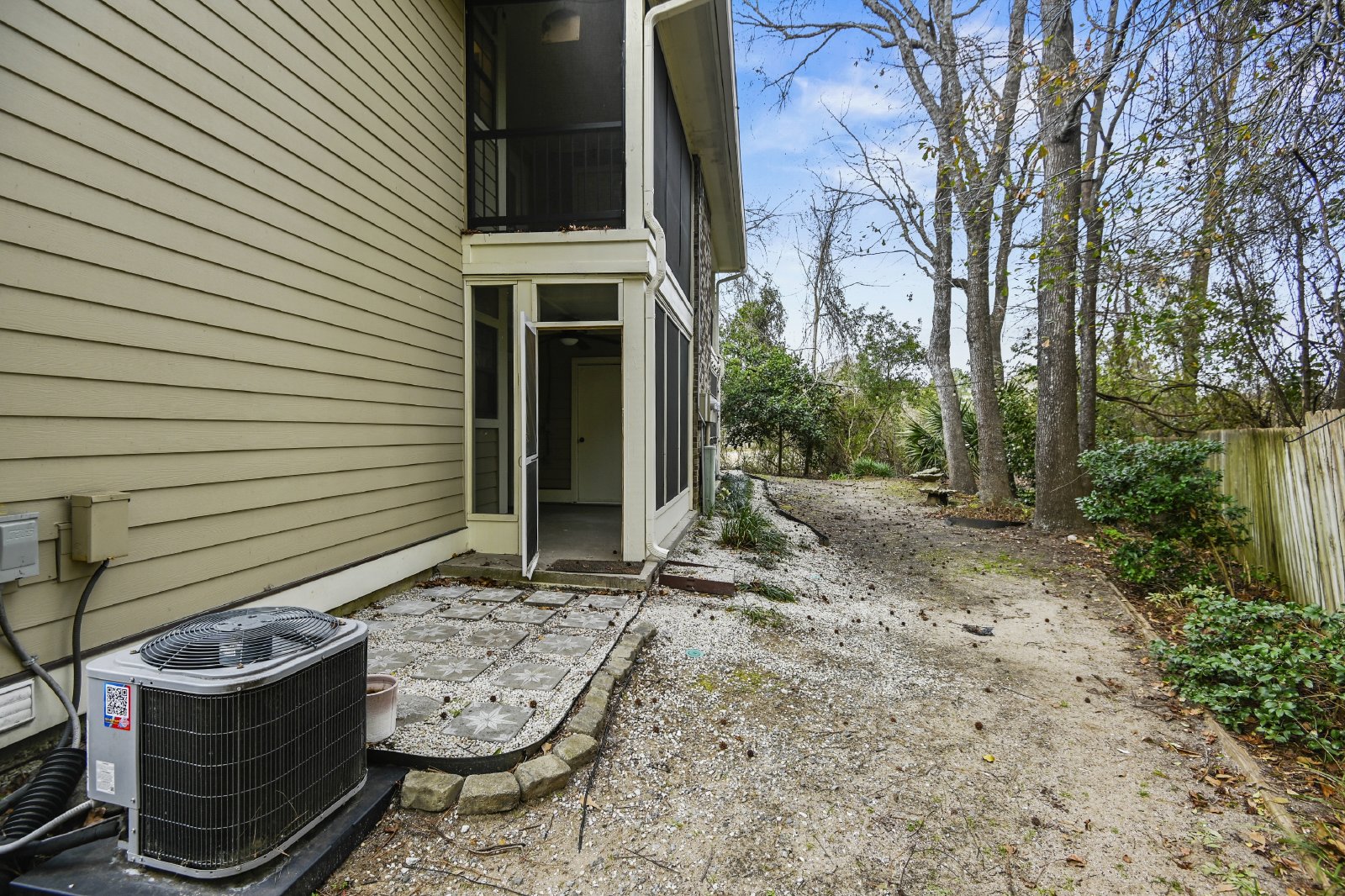 1878-B Montclair Drive - 1 property image