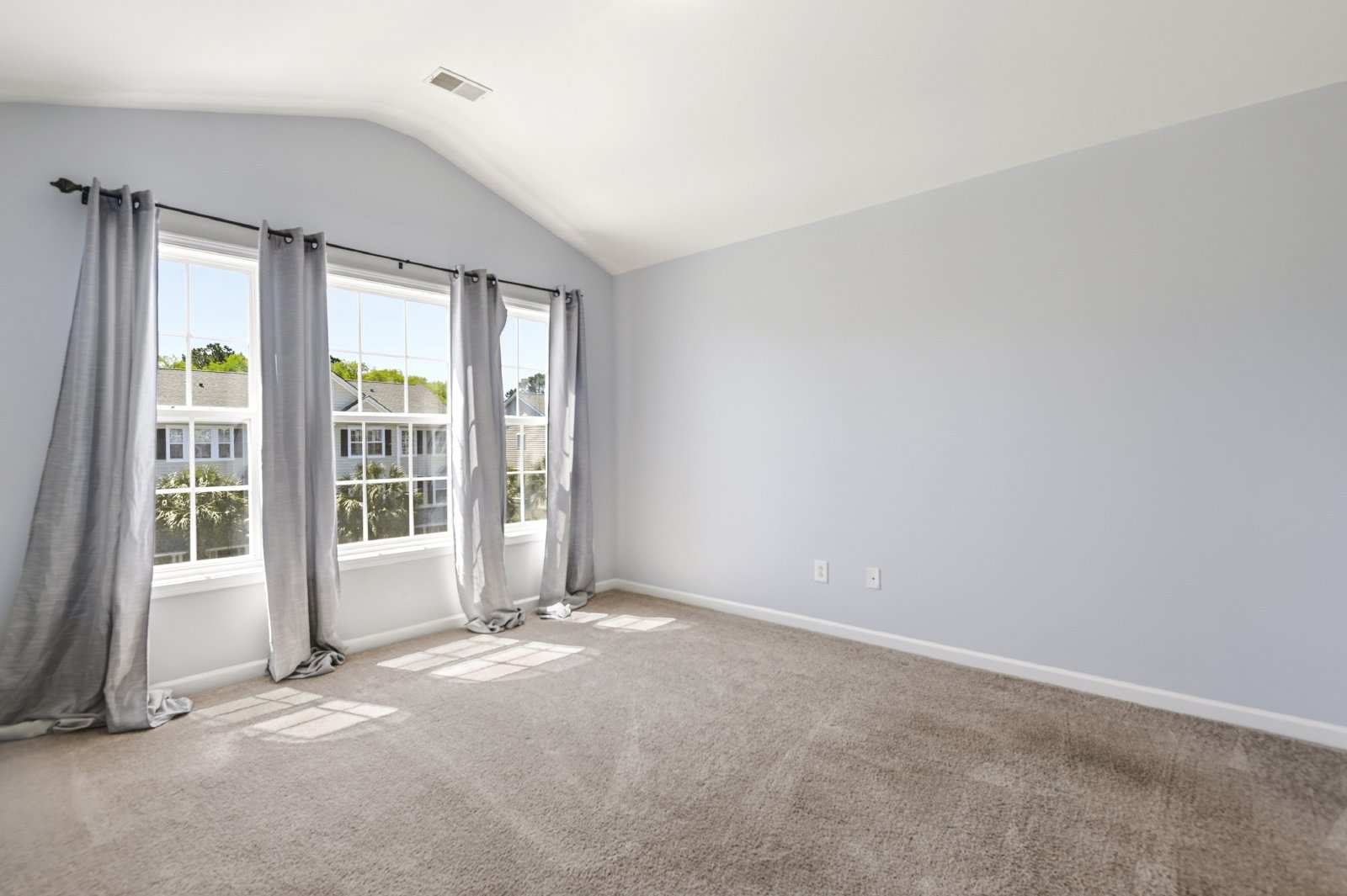 1406 Hamlin Park Circle - 1 property image