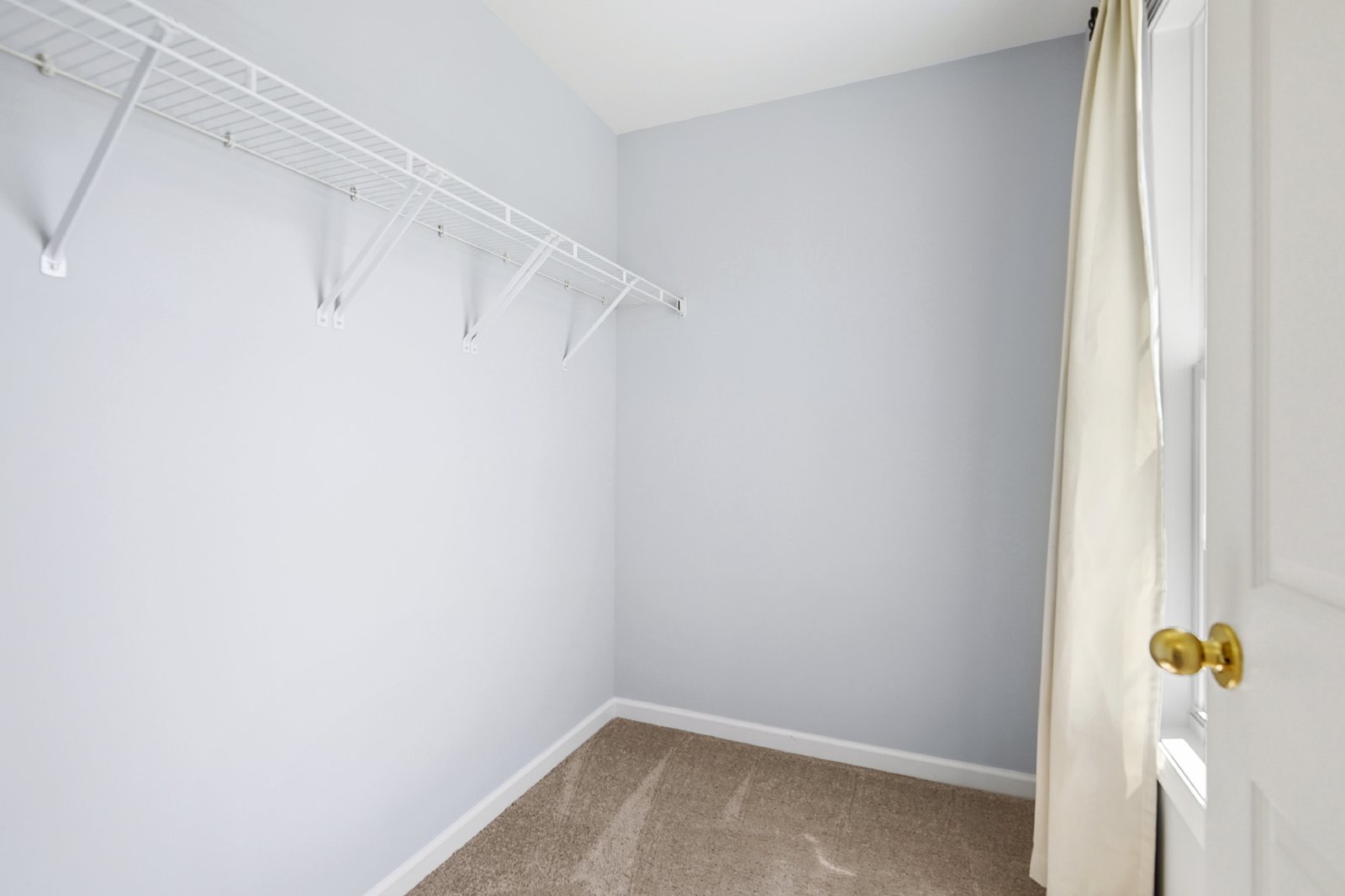 1406 Hamlin Park Circle - 1 property image