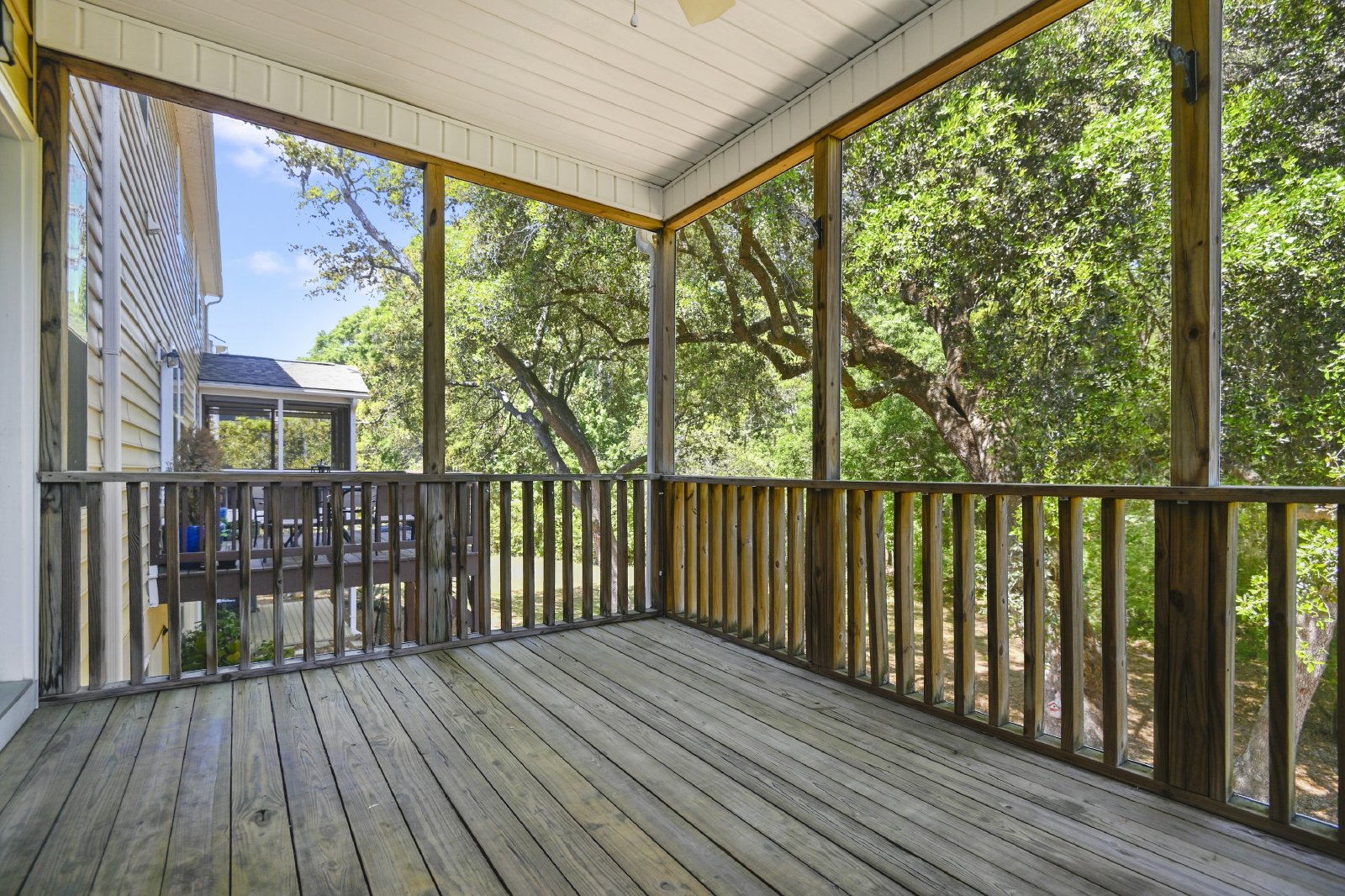 1406 Hamlin Park Circle - 1 property image