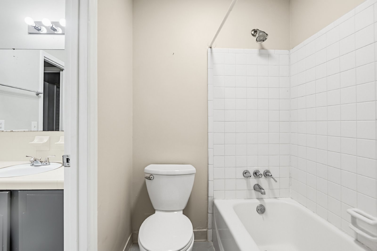 4461 Jenwood Street - 1 property image