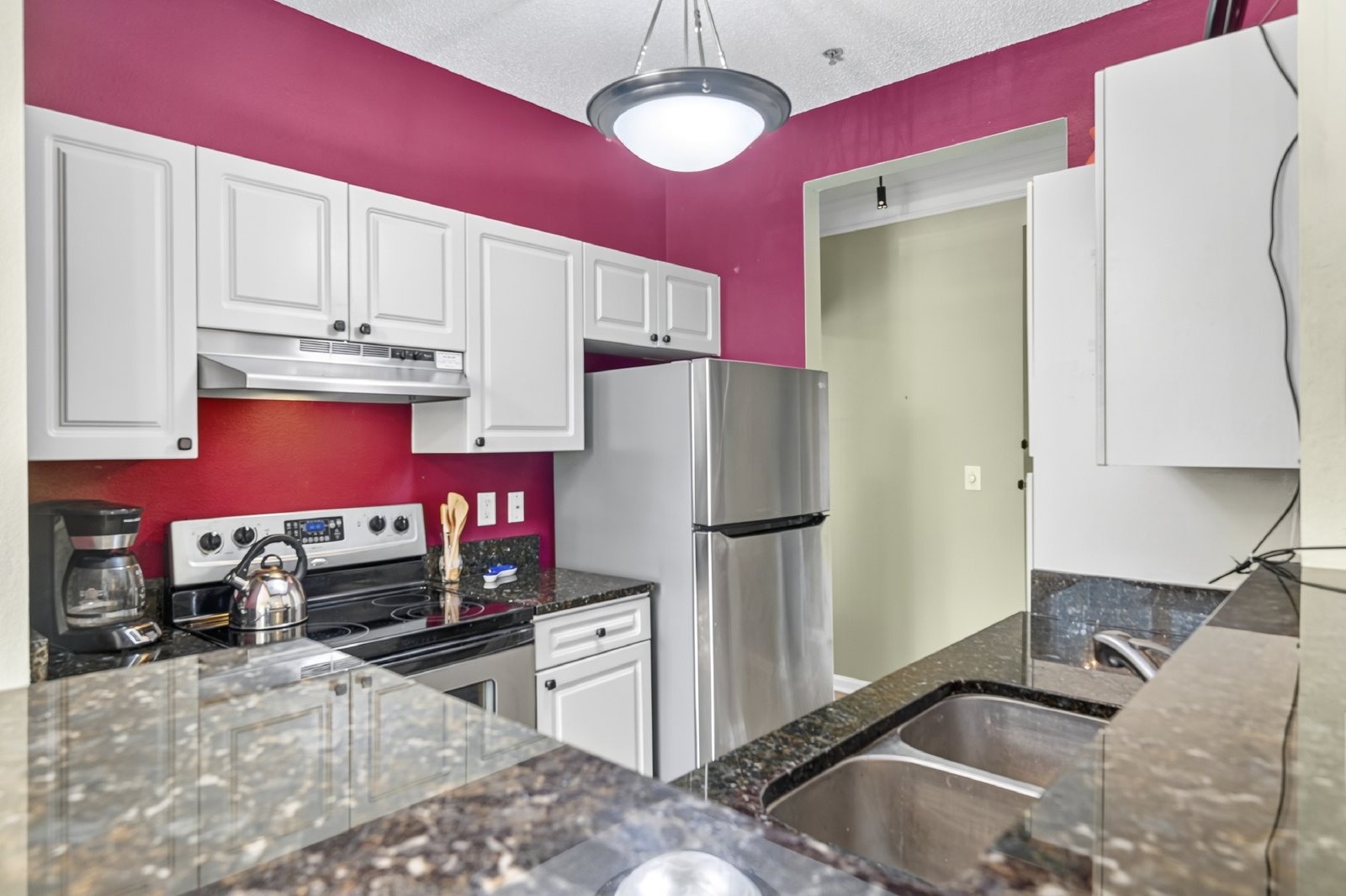 1811 Chatelain Way - 1 property image