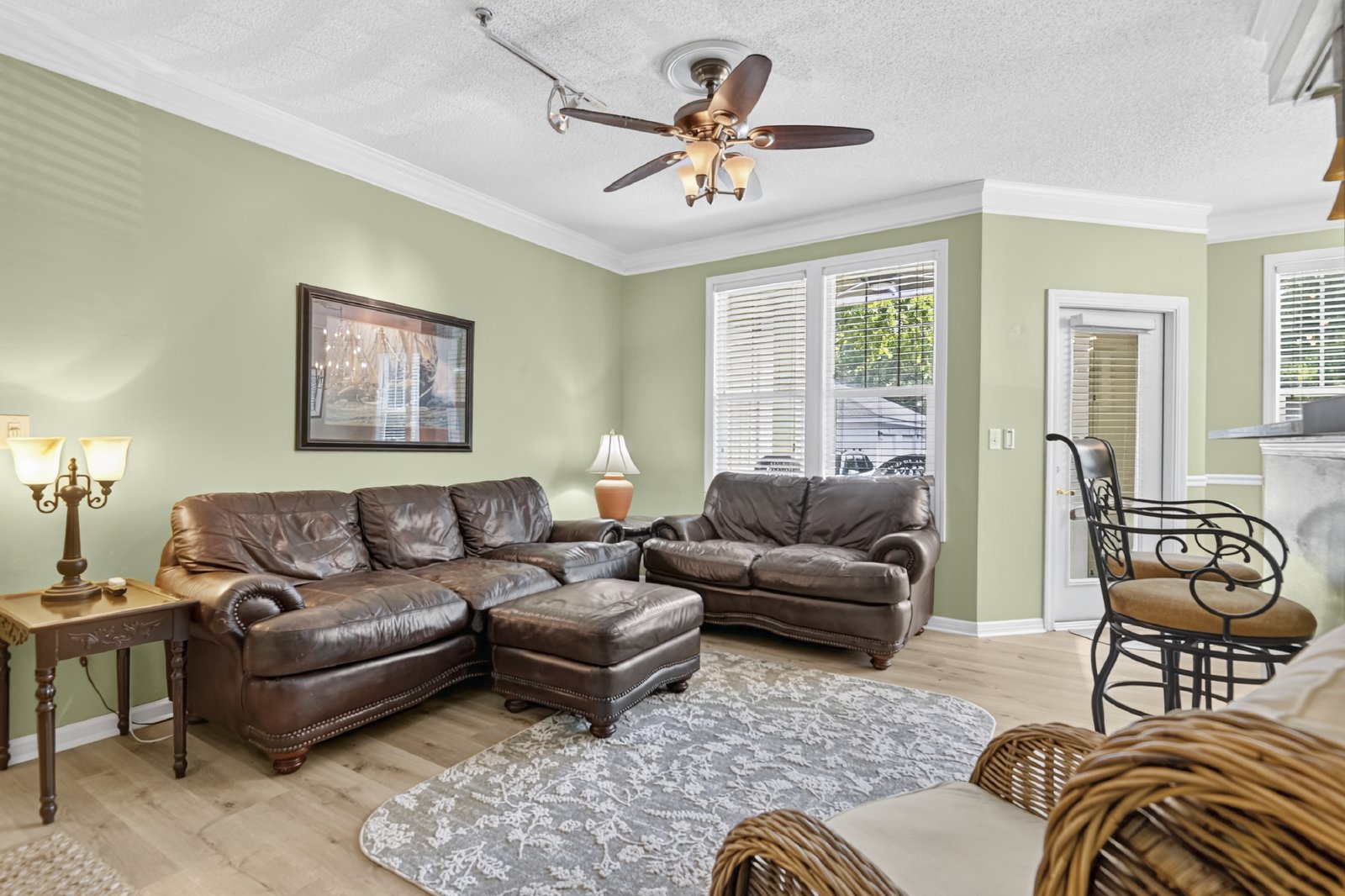 1811 Chatelain Way - 1 property image