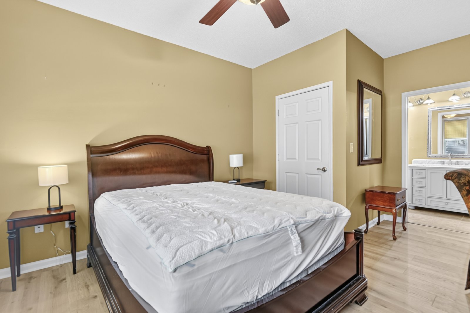 1811 Chatelain Way - 1 property image