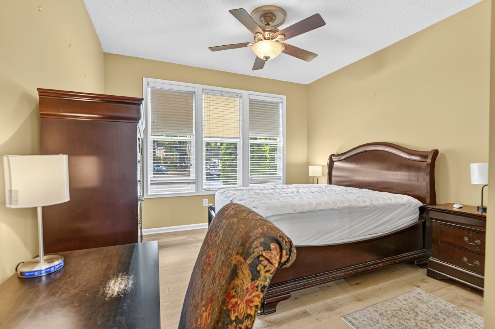 1811 Chatelain Way - 1 property image