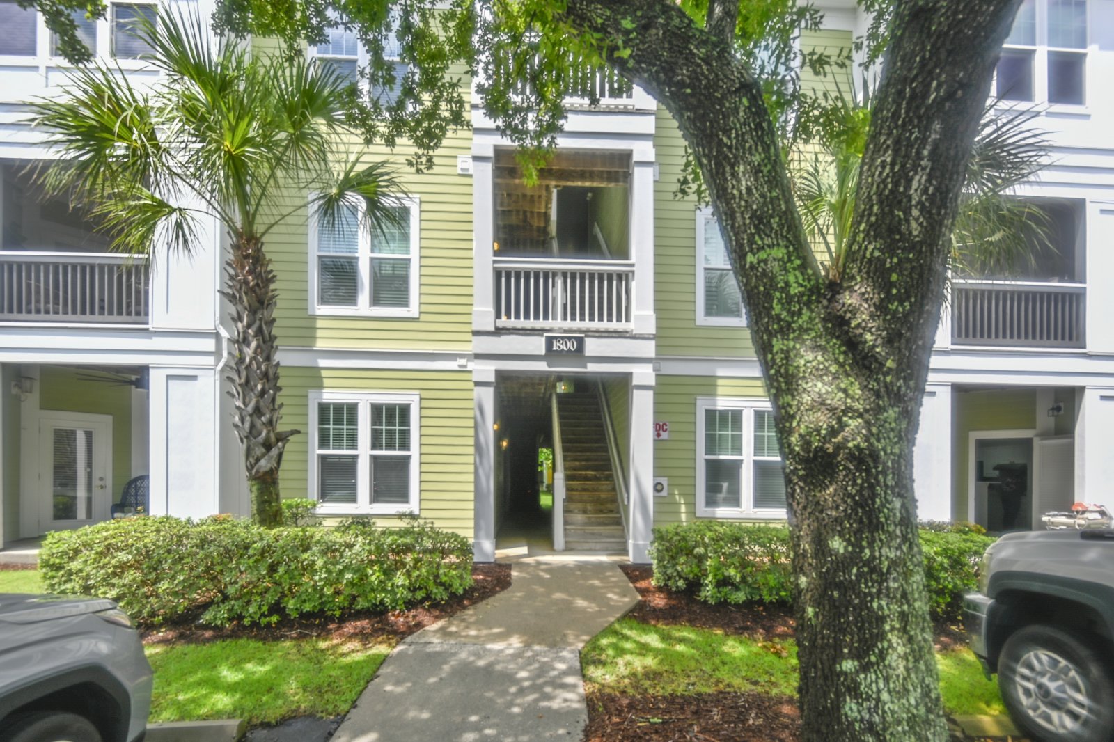 1811 Chatelain Way - 1 property image