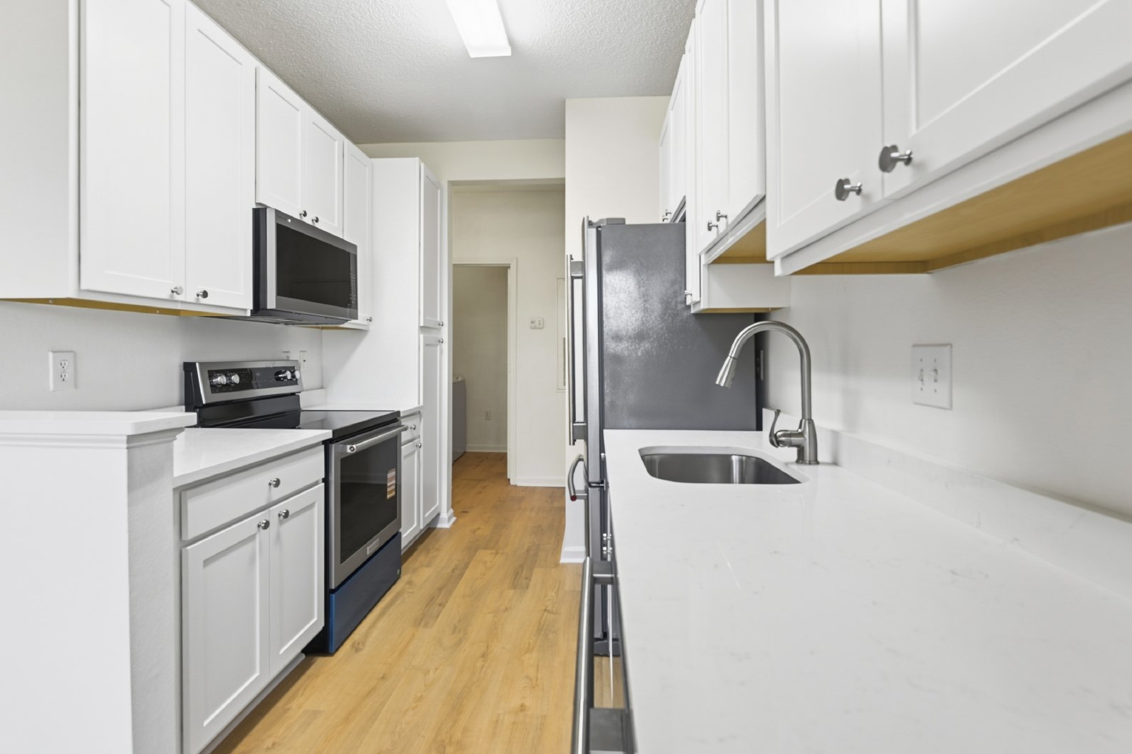 1127 Rosewood Lane - 1 property image