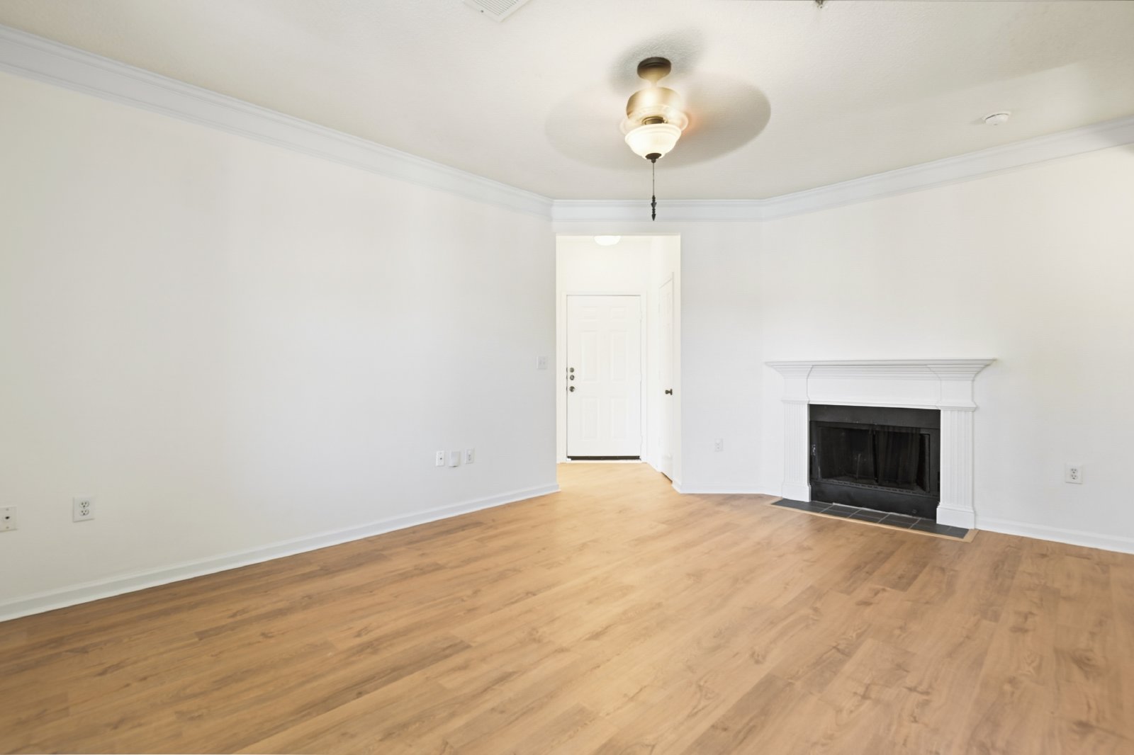 1127 Rosewood Lane - 1 property image