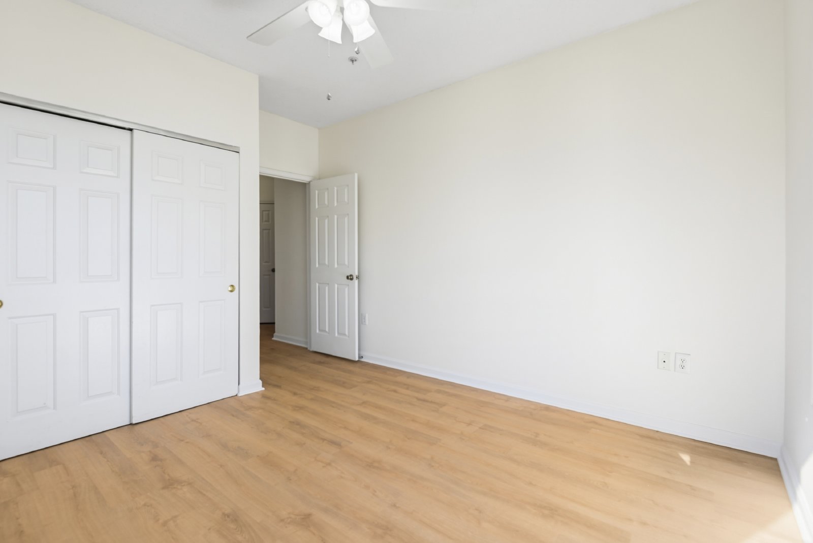 1127 Rosewood Lane - 1 property image